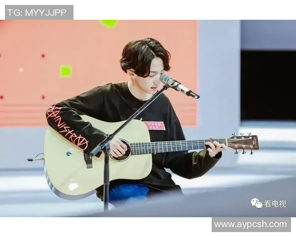 杨亚东心目中的足球偶像是谁他对明星球员的热爱与追随